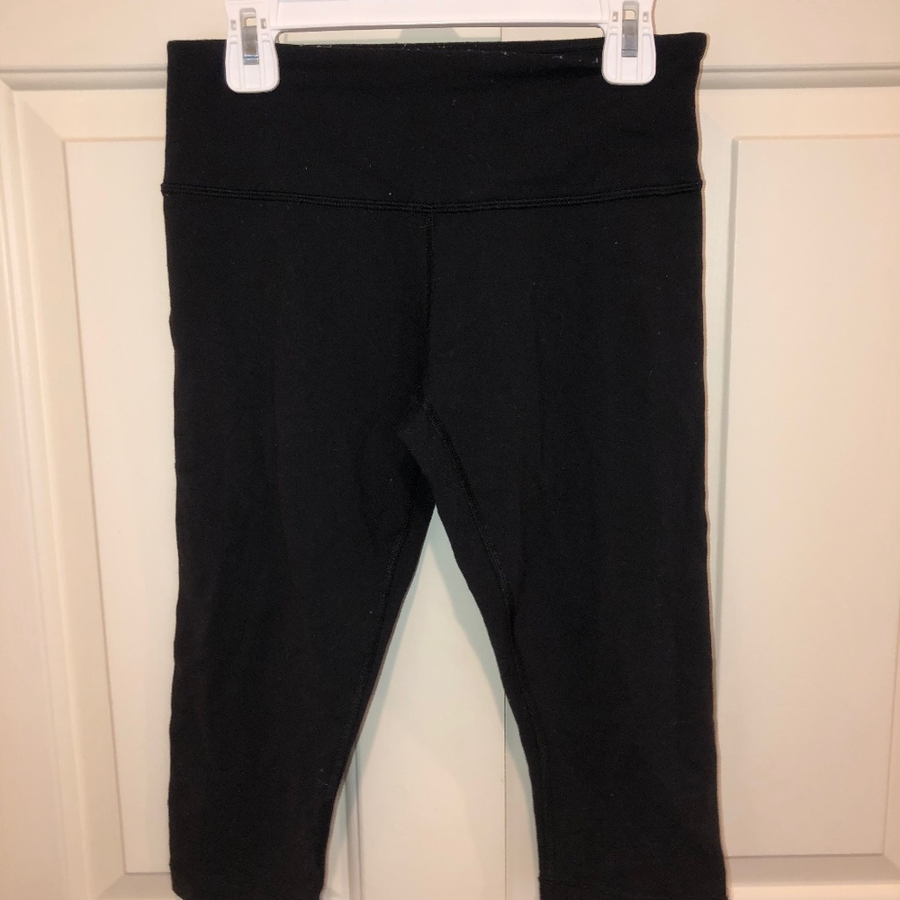 Cropped Black Lululemon leggings